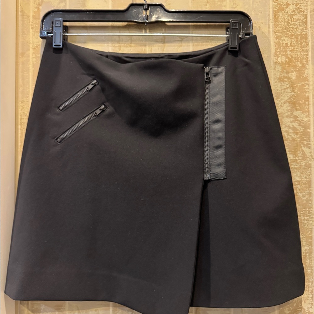 Madewell Zip wrap skirt size 4 black